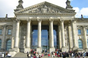 Westeingang des Reichstagsgebäudes